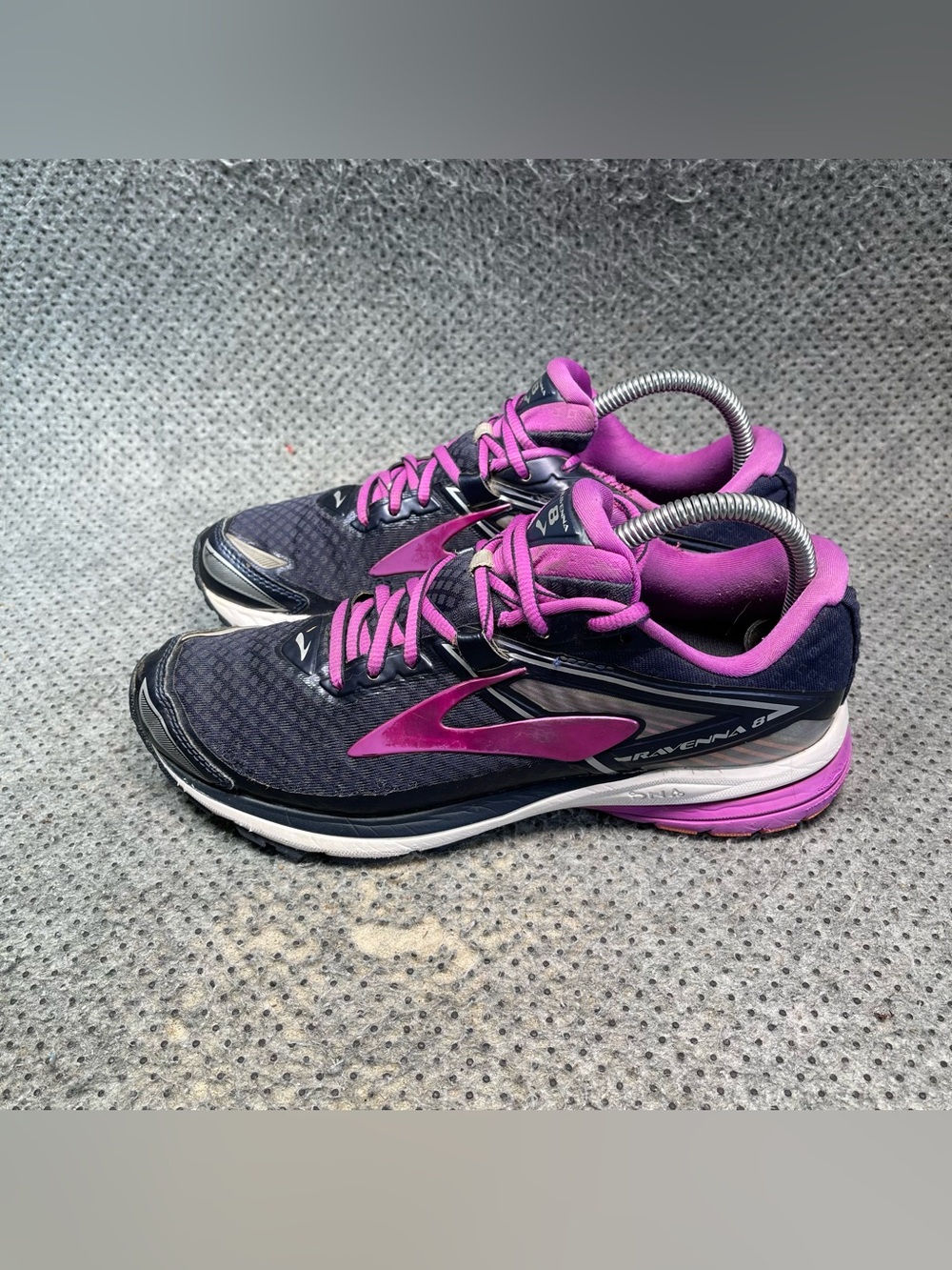 Brooks Ravenna 8 Running Shoes Size 8 Running Shoes Women’s